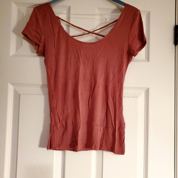 Criss cross t shirt - Picture 1 of 2